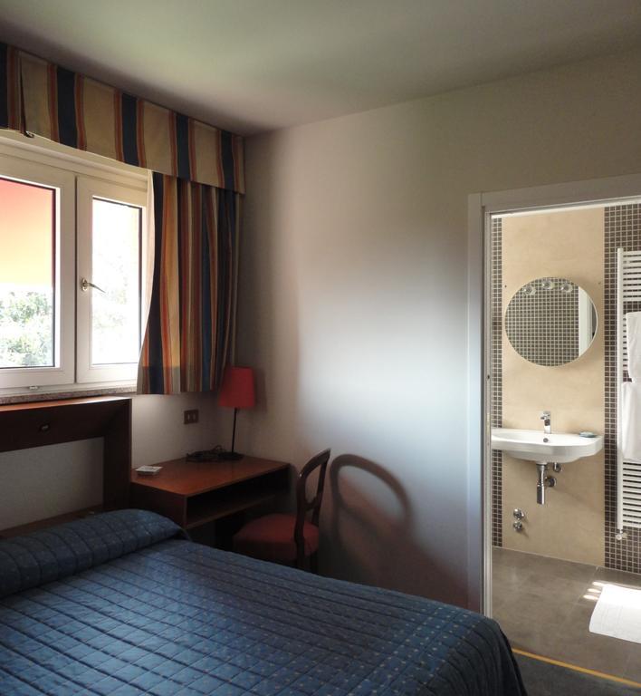 Cravero Rooms Caltignaga Cameră foto